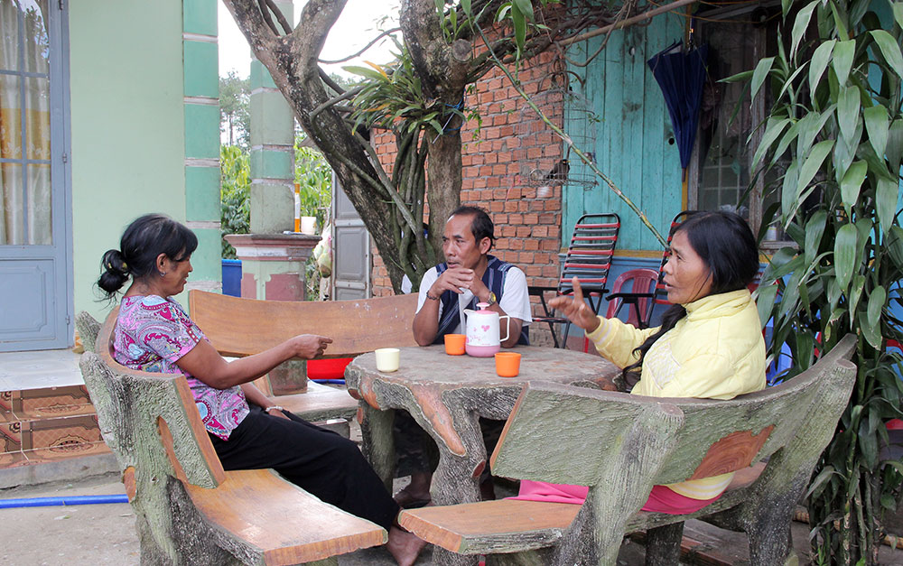 Tổ già làng tự quản giữ bình yên ở Đam Pao